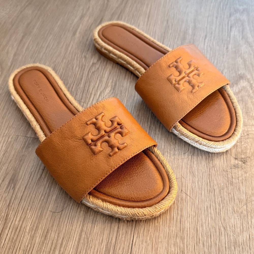 Tory Burch Tan Leather Slide Sandals - NWOT - size 7.5